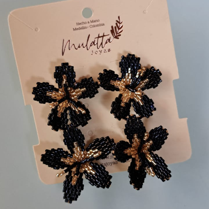 Aretes Aura de Margaritas Medianas